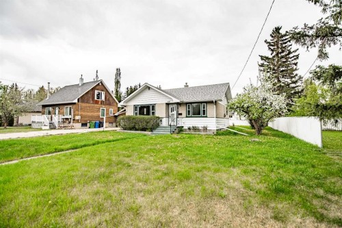 3505 45 Avenue, Red Deer, AB - Outdoor