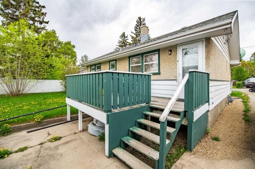 3505 45 Avenue, Red Deer, AB - Outdoor With Exterior
