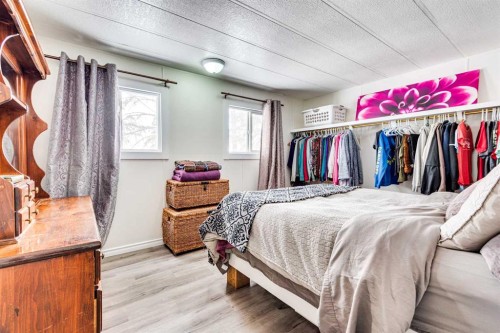 23-501 School, Trochu, AB 