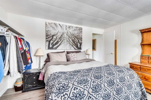 23-501 School, Trochu, AB 