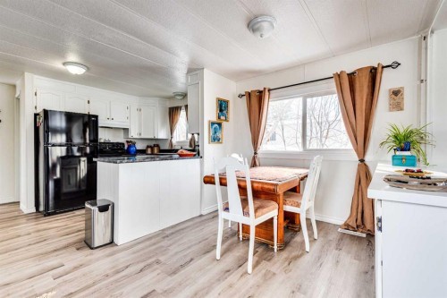 23-501 School, Trochu, AB 