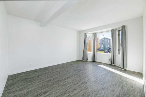 71 Good Crescent, Red Deer, AB - Indoor Photo Showing Other Room