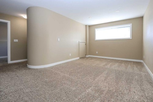 85 Cedar Crescent, Blackfalds, AB - Indoor Photo Showing Other Room