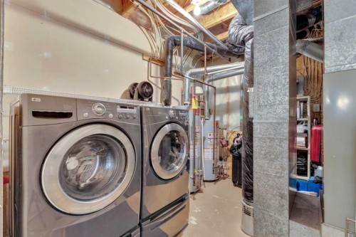 132 Ingle Close, Red Deer, AB - Indoor Photo Showing Laundry Room