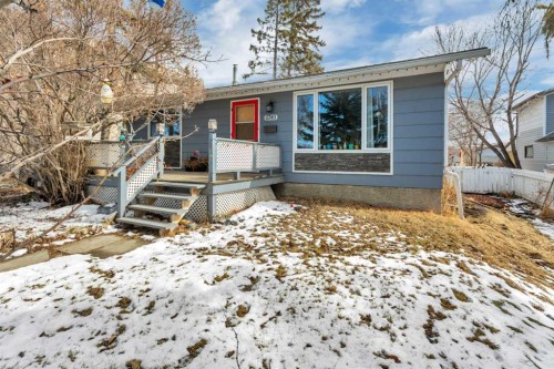 6749 59 Avenue, Red Deer, AB - Outdoor