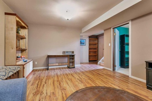 6749 59 Avenue, Red Deer, AB - Indoor Photo Showing Other Room