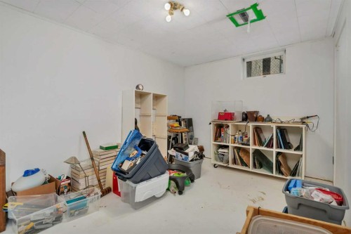 6749 59 Avenue, Red Deer, AB - Indoor Photo Showing Other Room