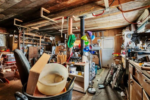 6749 59 Avenue, Red Deer, AB - Indoor