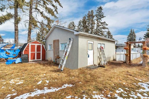 6749 59 Avenue, Red Deer, AB - Outdoor