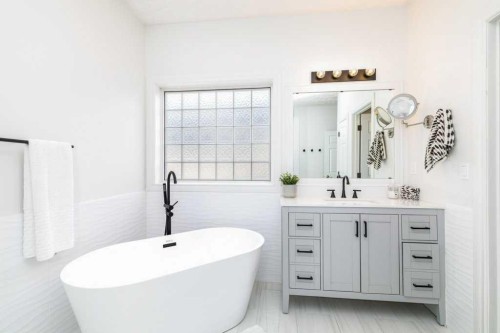 134 Langford Crescent, Red Deer, AB - Indoor Photo Showing Bathroom