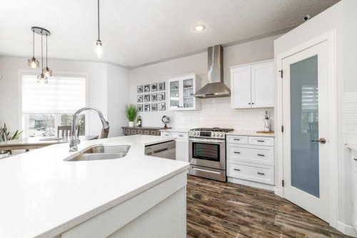 134 Langford Crescent, Red Deer, AB - Indoor Photo Showing Kitchen With Double Sink With Upgraded Kitchen