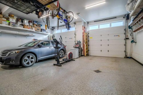41 Cole Way, Sylvan Lake, AB - Indoor Photo Showing Garage