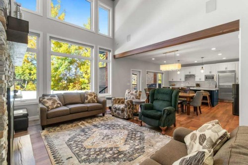 41 Cole Way, Sylvan Lake, AB - Indoor Photo Showing Living Room