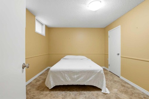 3919 43 Avenue, Red Deer, AB - Indoor Photo Showing Bedroom