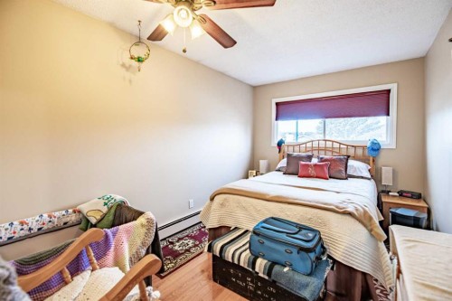 44 Norwest Close, Red Deer, AB - Indoor Photo Showing Bedroom