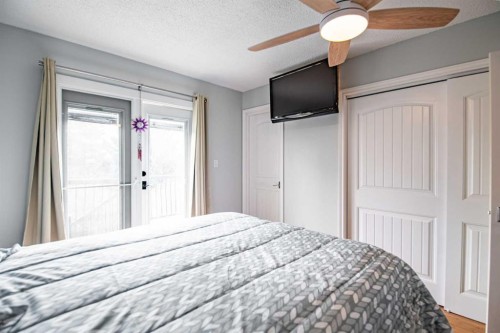 44 Norwest Close, Red Deer, AB - Indoor Photo Showing Bedroom