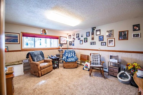 44 Norwest Close, Red Deer, AB - Indoor Photo Showing Other Room