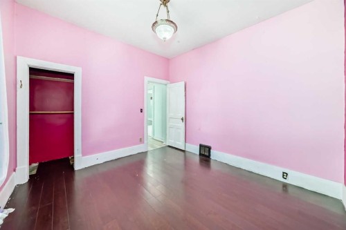 5017 54 Ave, Ponoka, AB - Indoor Photo Showing Other Room