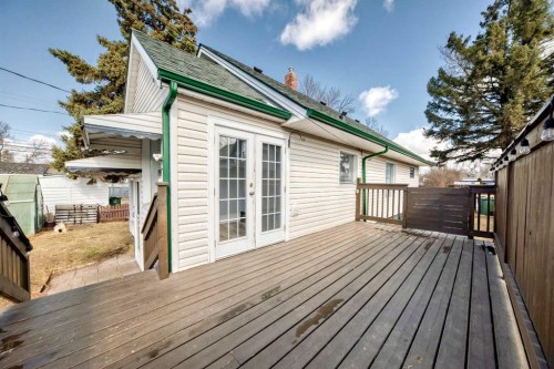 5017 54 Ave, Ponoka, AB - Outdoor With Deck Patio Veranda With Exterior