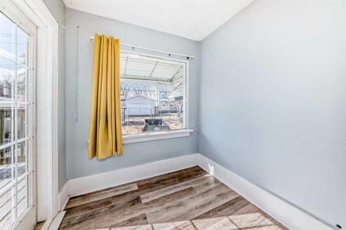 5017 54 Ave, Ponoka, AB - Indoor Photo Showing Other Room