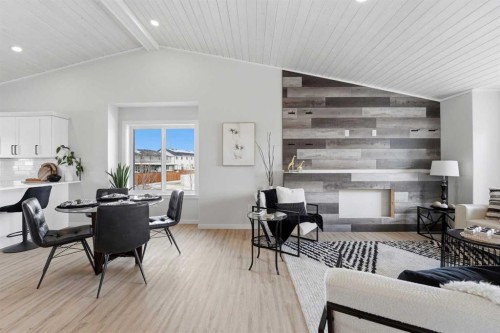 78 Parlby Crescent, Lacombe, AB - Indoor