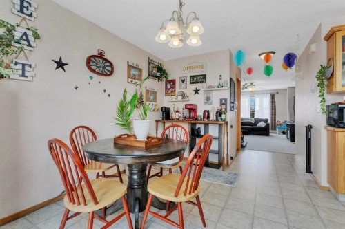 6205 Orr Drive, Red Deer, AB - Indoor Photo Showing Dining Room