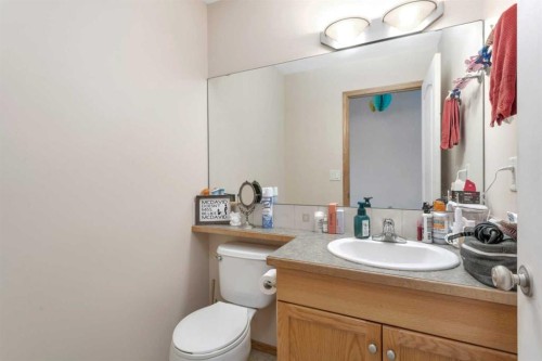 6205 Orr Drive, Red Deer, AB - Indoor Photo Showing Bathroom