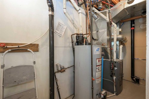 25 Kee Close, Red Deer, AB - Indoor Photo Showing Basement