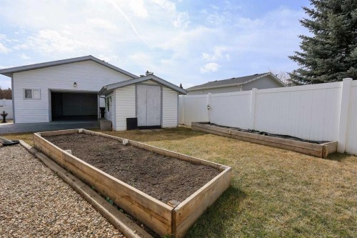 25 Kee Close, Red Deer, AB - Outdoor
