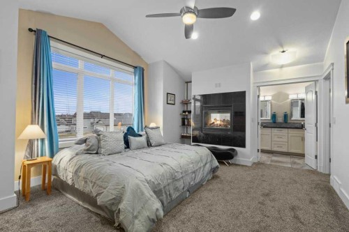 25 Leaside Crescent, Sylvan Lake, AB - Indoor Photo Showing Bedroom