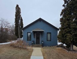 5013 49 Street Sedgewick, AB T0B 4C0