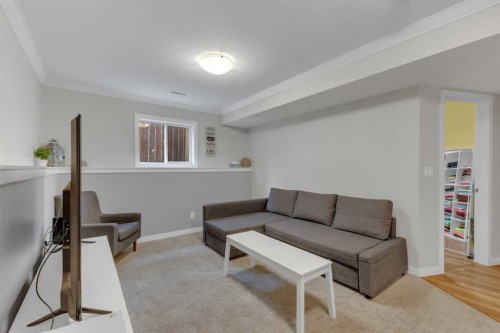 26 Mckinlay Crescent, Lacombe, AB - Indoor Photo Showing Living Room