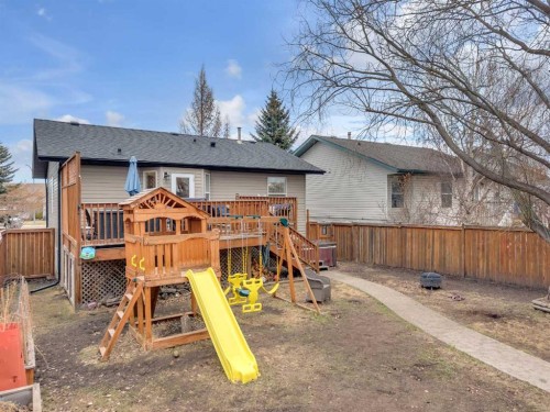 26 Mckinlay Crescent, Lacombe, AB - Outdoor With Deck Patio Veranda