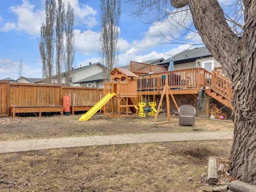 26 Mckinlay Crescent, Lacombe, AB - Outdoor