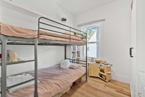 5015 49 Avenue, Onoway, AB - Indoor Photo Showing Bedroom