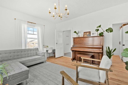 5015 49 Avenue, Onoway, AB - Indoor Photo Showing Living Room