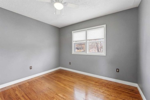 4624 49 Street, Red Deer, AB - Indoor Photo Showing Other Room