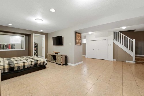 4624 49 Street, Red Deer, AB - Indoor Photo Showing Bedroom