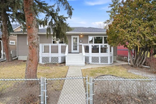 4624 49 Street  Red Deer, AB T4N 1T5