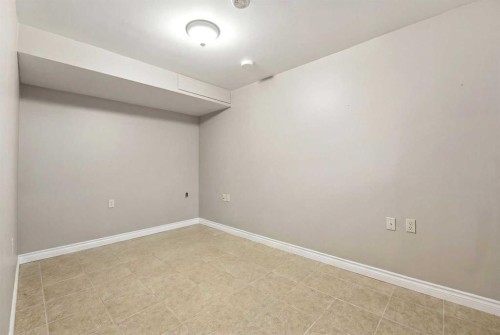 4624 49 Street, Red Deer, AB - Indoor Photo Showing Other Room