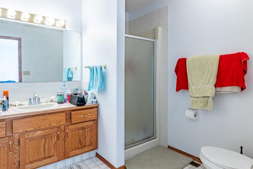 Sunhaven Road, Rural Lacombe County, AB - Indoor Photo Showing Bathroom