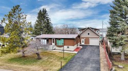 5228 50B Avenue Sylvan Lake, AB T4S 1E4