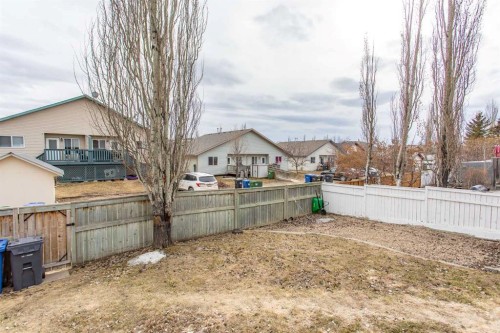 52 Archibald Crescent, Red Deer, AB - Outdoor