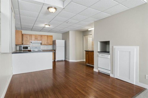 65 Macewan Ridge Circle Nw, Calgary, AB - Indoor Photo Showing Kitchen