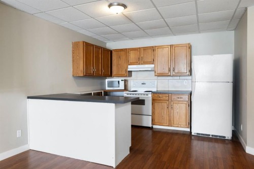 65 Macewan Ridge Circle Nw, Calgary, AB - Indoor Photo Showing Kitchen