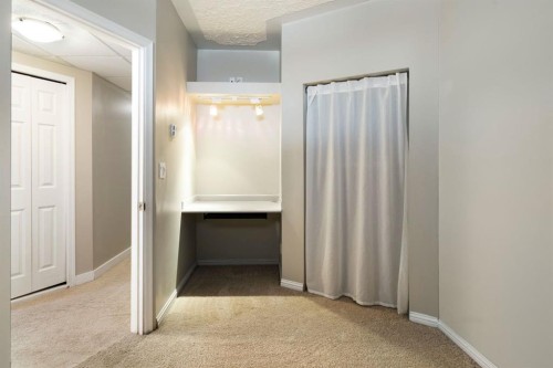 65 Macewan Ridge Circle Nw, Calgary, AB - Indoor Photo Showing Other Room