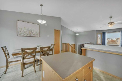 176 Westgate Crescent, Blackfalds, AB - Indoor Photo Showing Dining Room