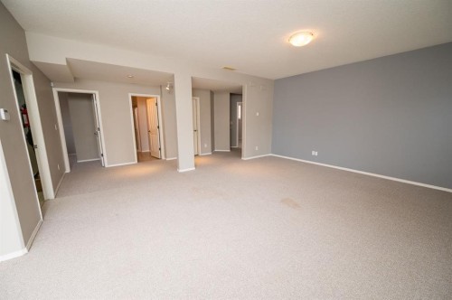 60 Daniel Close, Red Deer, AB - Indoor Photo Showing Other Room