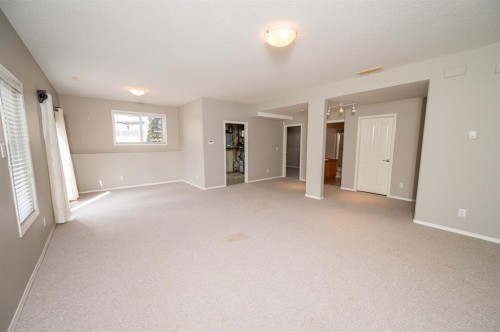 60 Daniel Close, Red Deer, AB - Indoor Photo Showing Other Room