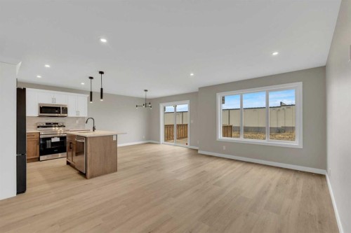 123 Hampton Crescent, Sylvan Lake, AB - Indoor Photo Showing Other Room